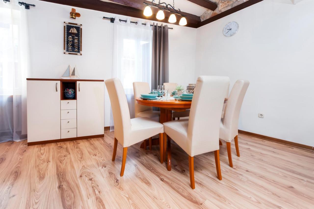 Ap Downtown Apartment Rovinj Buitenkant foto