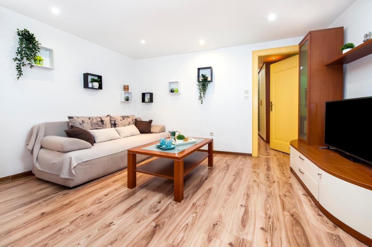 Ap Downtown Apartment Rovinj Buitenkant foto