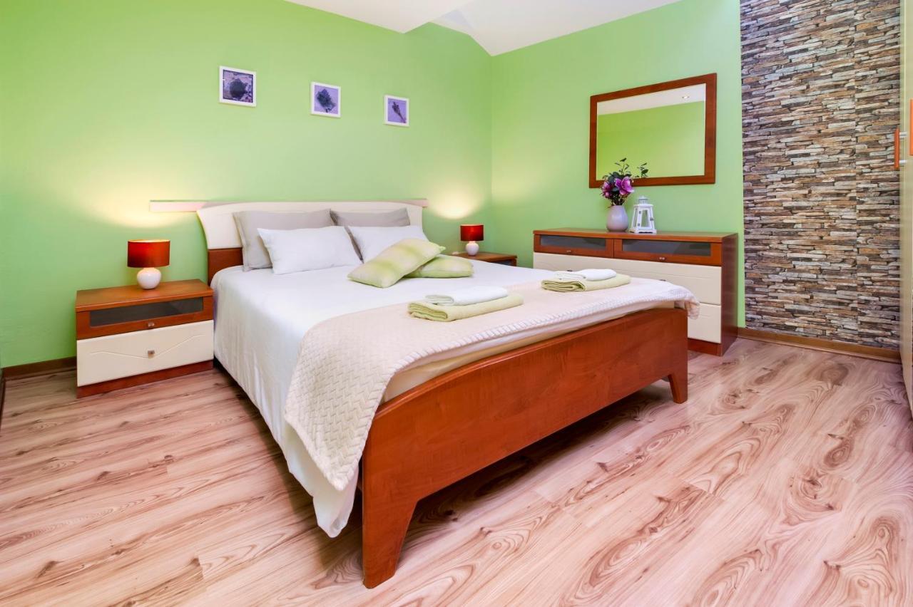Ap Downtown Apartment Rovinj Buitenkant foto