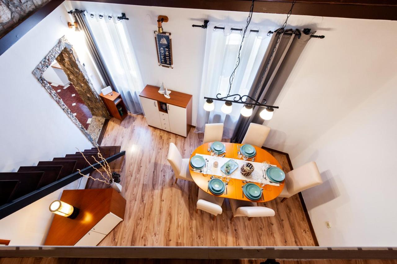 Ap Downtown Apartment Rovinj Buitenkant foto